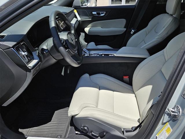 new 2025 Volvo V60 Cross Country car