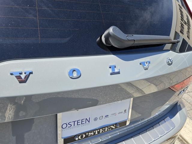 new 2025 Volvo V60 Cross Country car
