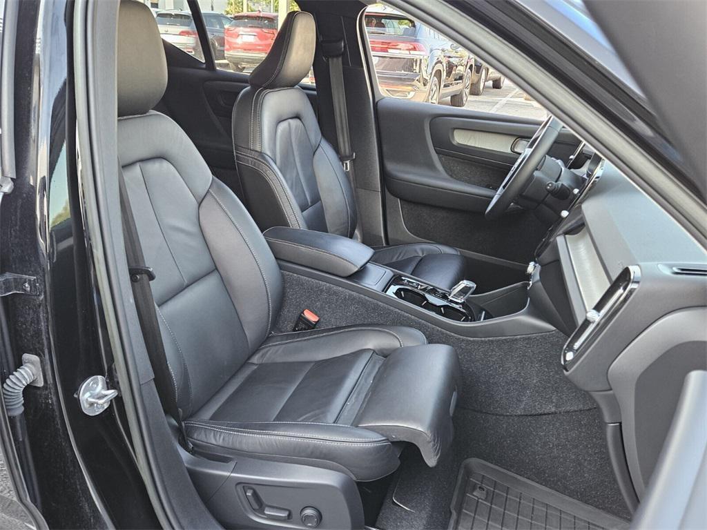 used 2023 Volvo XC40 car, priced at $28,495