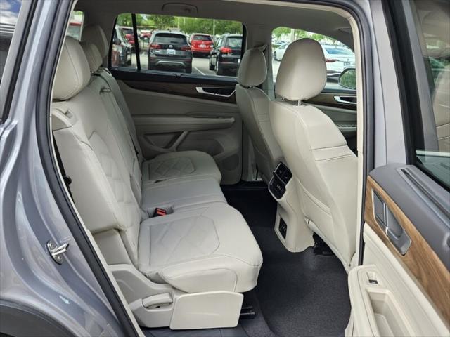 new 2025 Volkswagen Atlas car, priced at $44,916