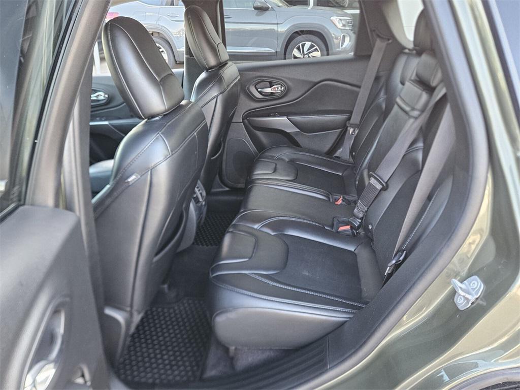 used 2019 Jeep Cherokee car, priced at $17,495
