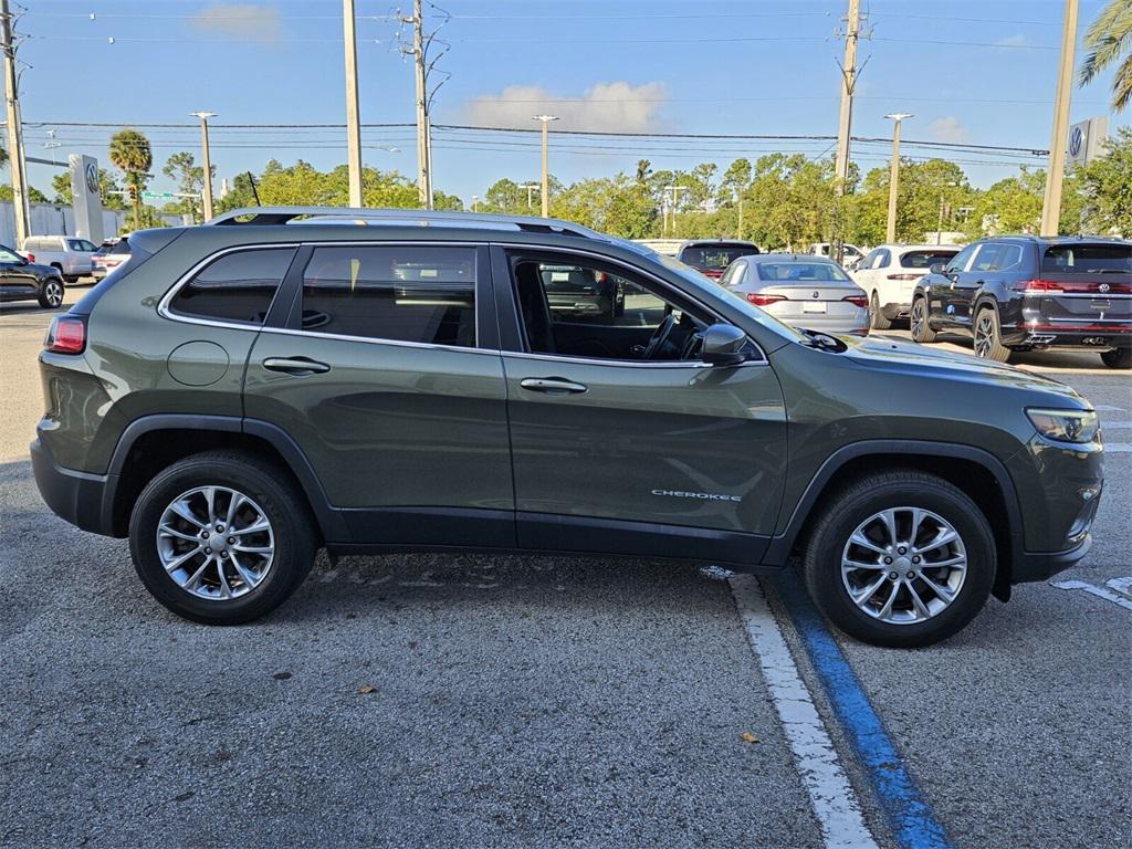 used 2019 Jeep Cherokee car, priced at $17,495
