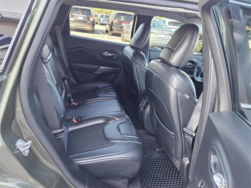 used 2019 Jeep Cherokee car, priced at $17,495