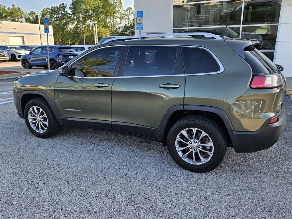 used 2019 Jeep Cherokee car, priced at $17,495