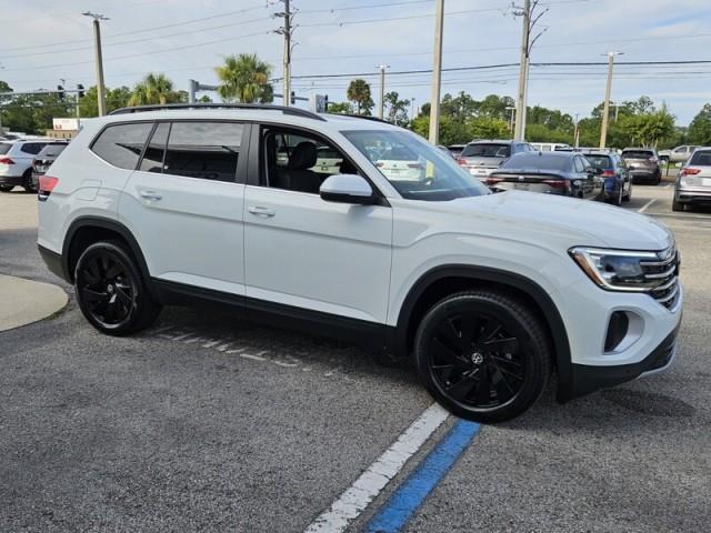 new 2024 Volkswagen Atlas car, priced at $46,576