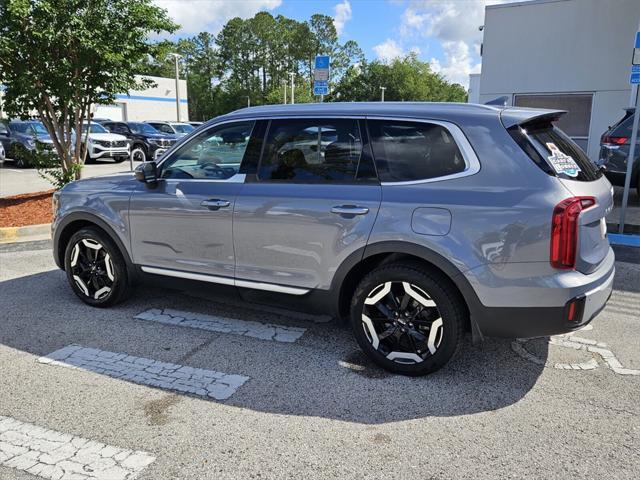 used 2024 Kia Telluride car, priced at $37,595
