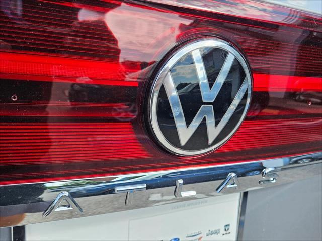 new 2025 Volkswagen Atlas Cross Sport car, priced at $55,356