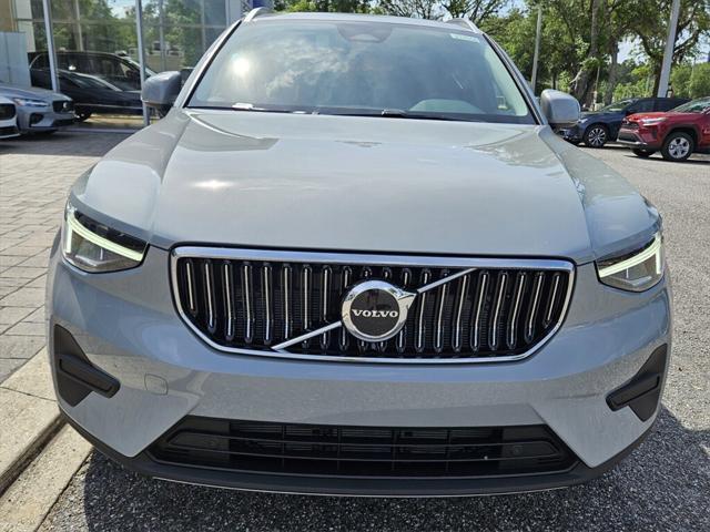 new 2025 Volvo XC40 car, priced at $45,485