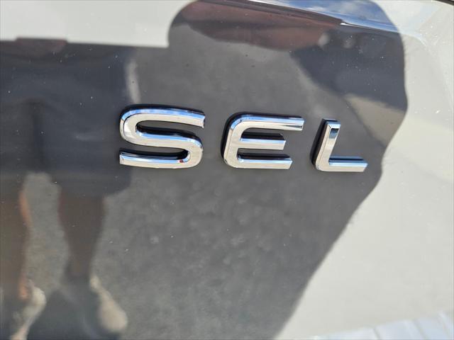 new 2025 Volkswagen Atlas car, priced at $50,671