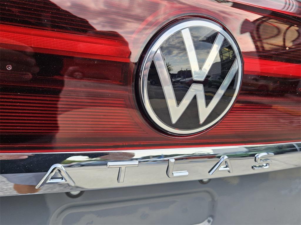 new 2025 Volkswagen Atlas Cross Sport car, priced at $53,199