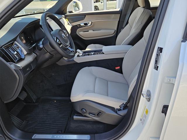 new 2025 Volvo XC90 car