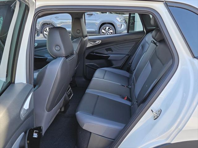 new 2025 Volkswagen ID.4 car, priced at $59,916