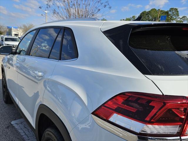 new 2025 Volkswagen Atlas Cross Sport car, priced at $45,741