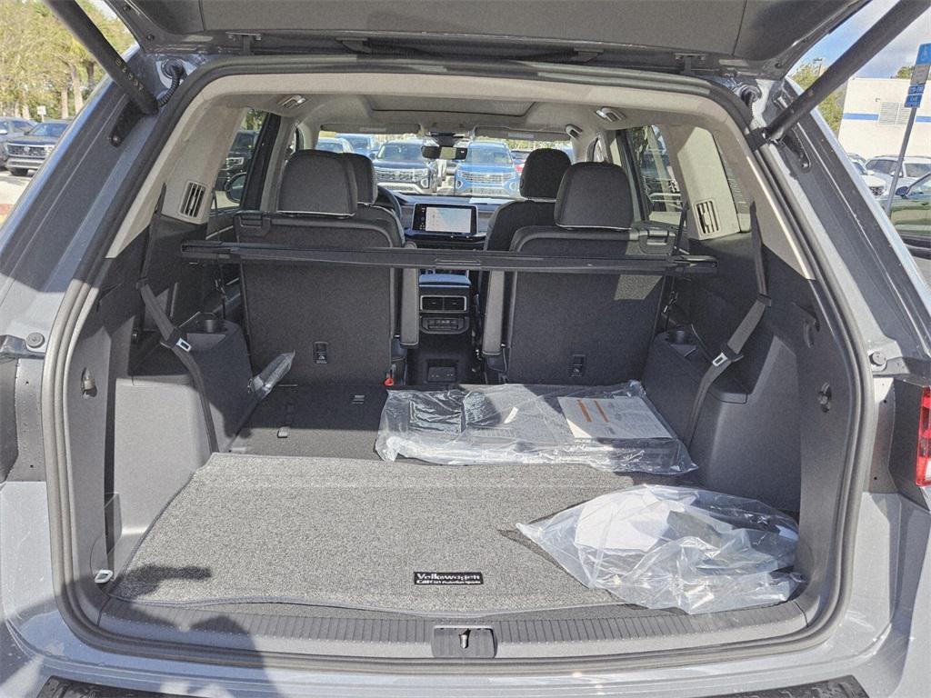 new 2026 Volkswagen Atlas car, priced at $56,251