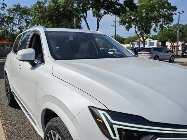 new 2025 Volvo XC90 Plug-In Hybrid car