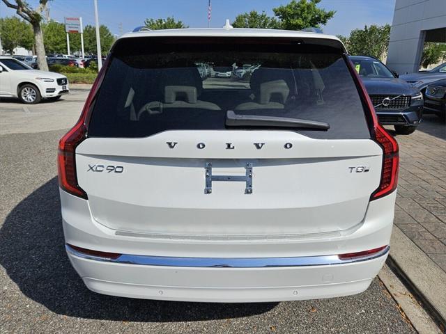 new 2025 Volvo XC90 Plug-In Hybrid car