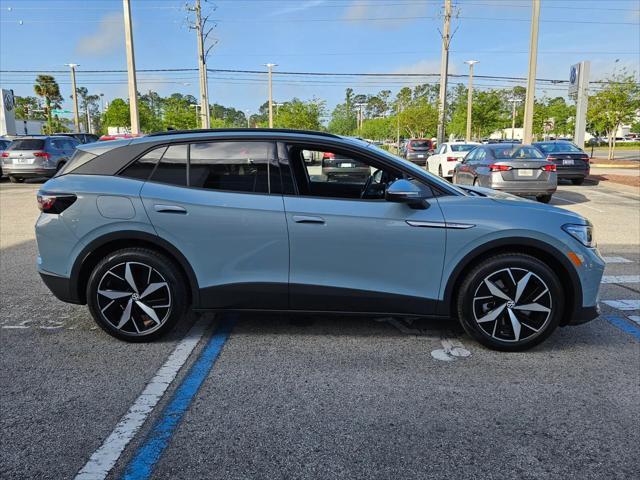 new 2025 Volkswagen ID.4 car, priced at $52,361