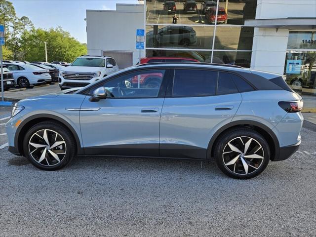 new 2025 Volkswagen ID.4 car, priced at $52,361