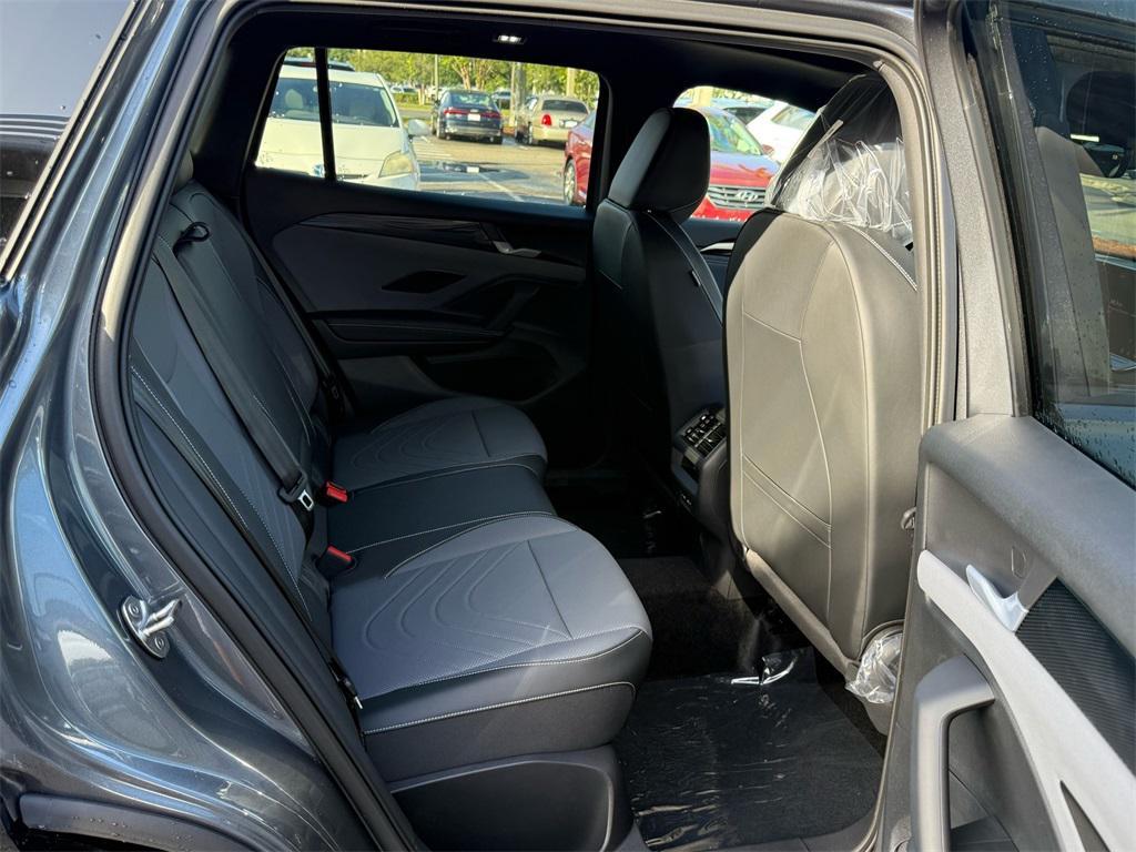 new 2025 Volkswagen Tiguan car, priced at $38,811