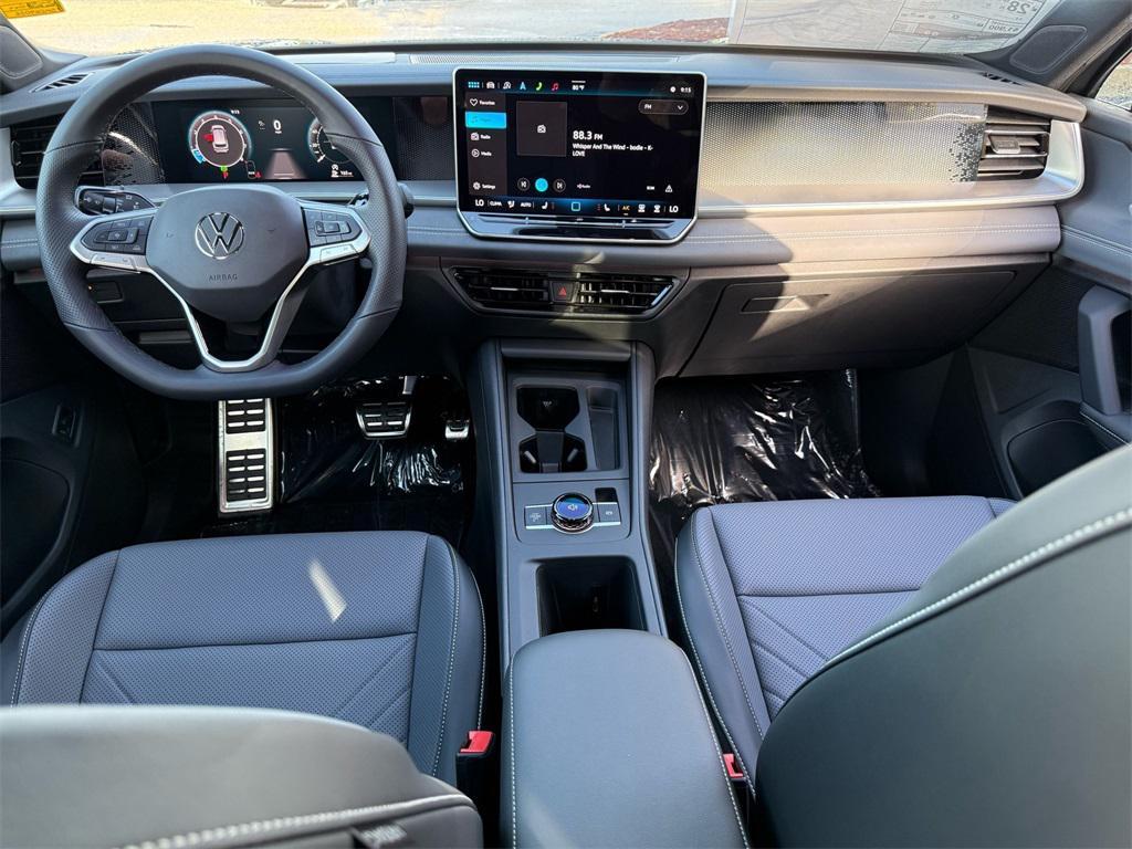 new 2025 Volkswagen Tiguan car, priced at $38,811