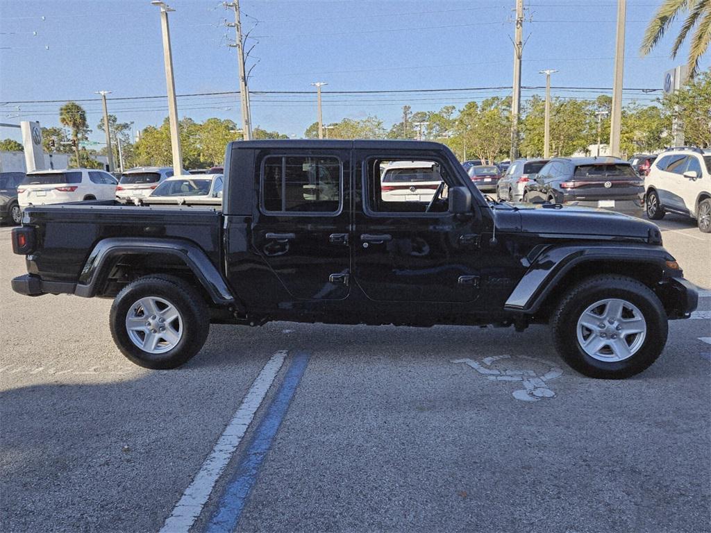 used 2022 Jeep Gladiator car, priced at $29,395