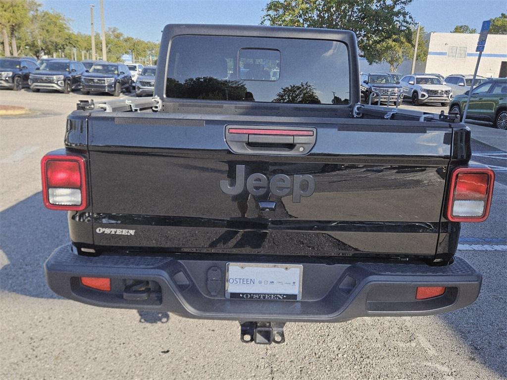 used 2022 Jeep Gladiator car, priced at $29,395