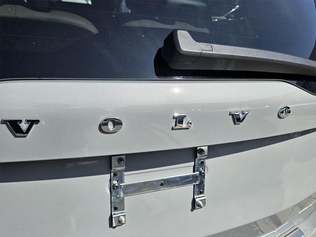 new 2025 Volvo XC90 Plug-In Hybrid car