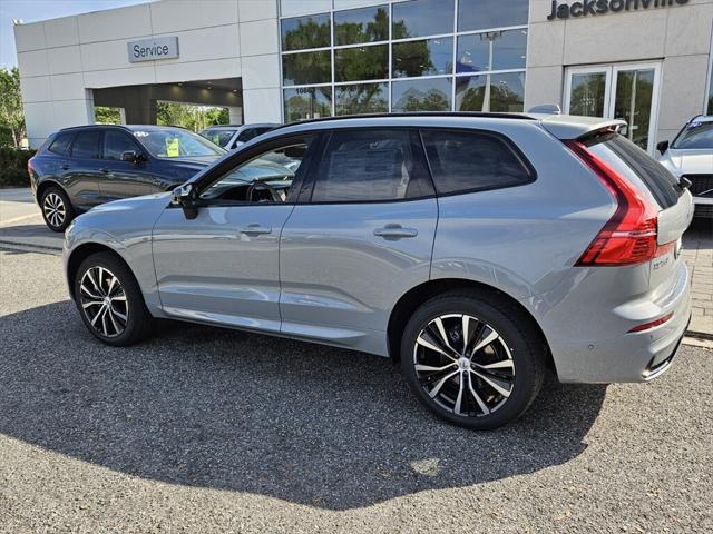 new 2025 Volvo XC60 car