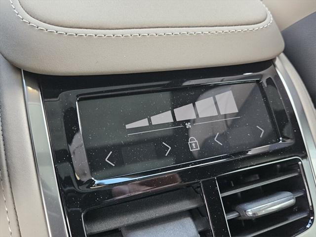 new 2025 Volvo XC90 car