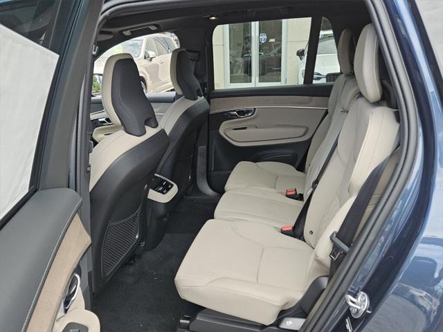 new 2025 Volvo XC90 car