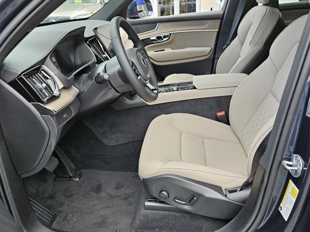 new 2025 Volvo XC90 car