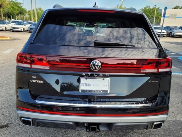 new 2024 Volkswagen Atlas car, priced at $50,246