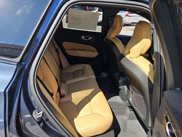 new 2025 Volvo XC60 car