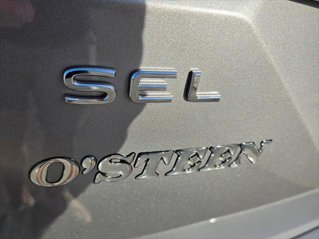 new 2025 Volkswagen Atlas car, priced at $50,911
