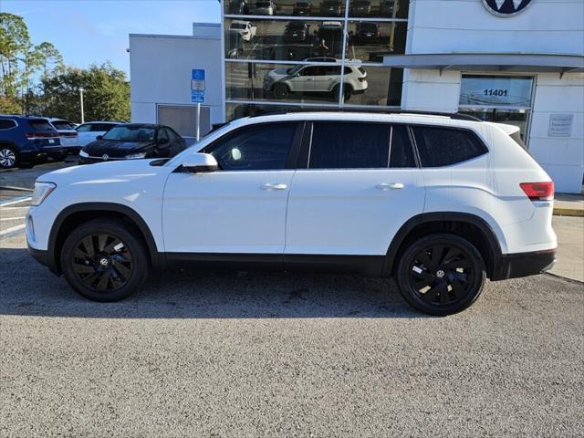 new 2025 Volkswagen Atlas car, priced at $47,326