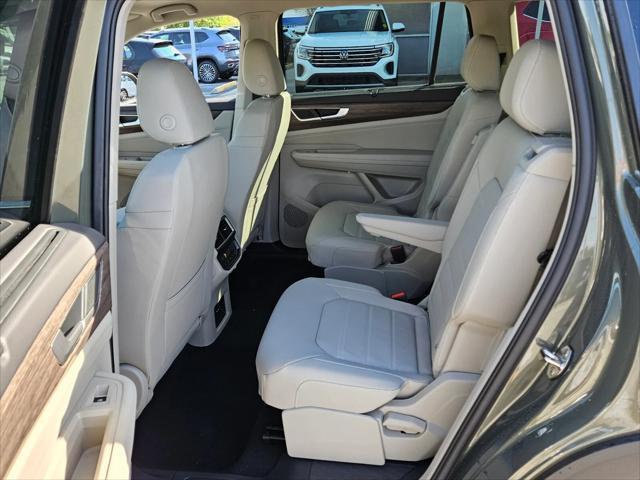 new 2025 Volkswagen Atlas car, priced at $51,141