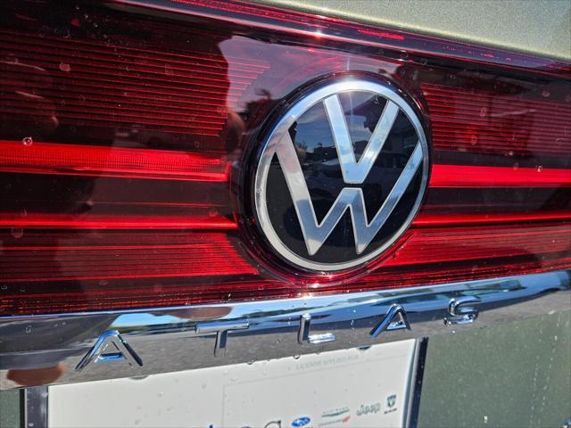 new 2025 Volkswagen Atlas car, priced at $51,141