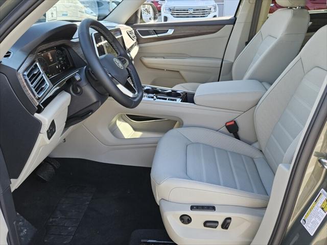 new 2025 Volkswagen Atlas car, priced at $51,141