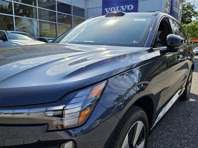 new 2025 Volvo EX90 car