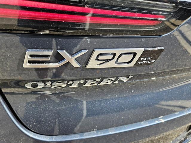 new 2025 Volvo EX90 car
