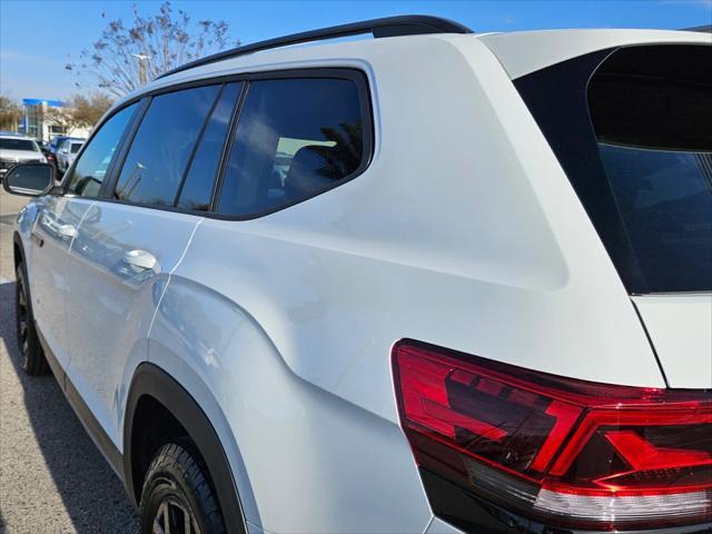 new 2025 Volkswagen Atlas car, priced at $50,051