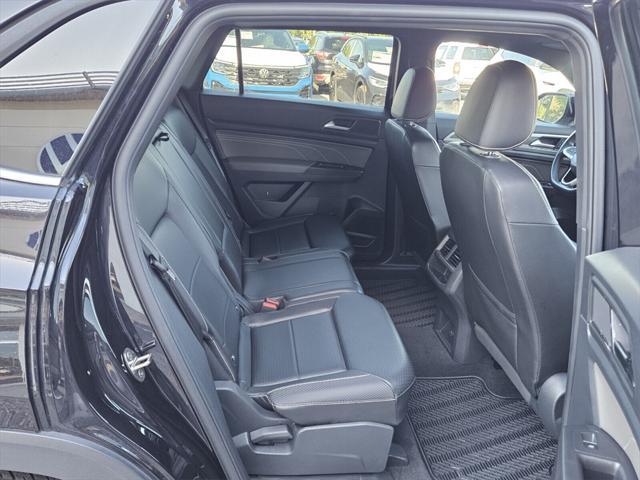 used 2022 Volkswagen Atlas Cross Sport car, priced at $24,995