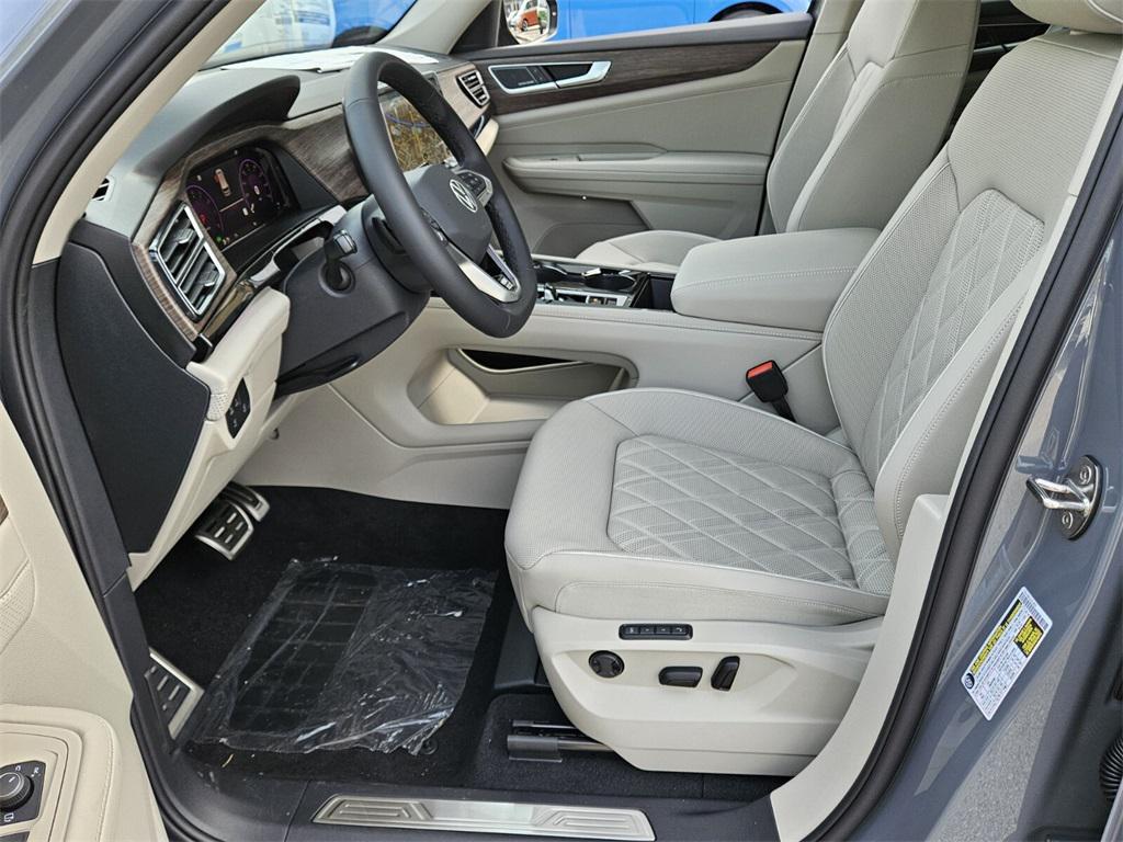 new 2026 Volkswagen Atlas car, priced at $56,023