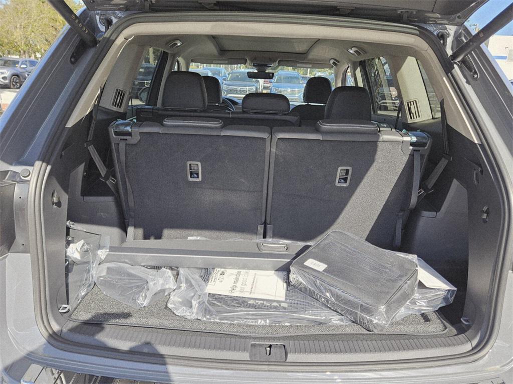 new 2025 Volkswagen Atlas car, priced at $43,499