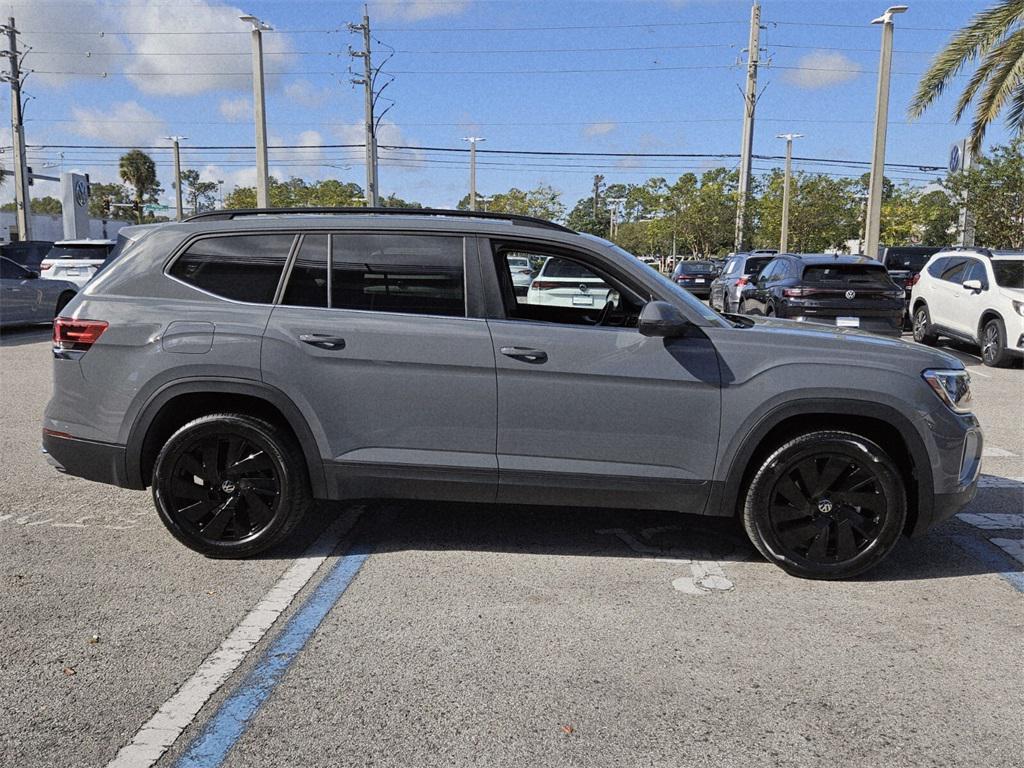 new 2025 Volkswagen Atlas car, priced at $43,499