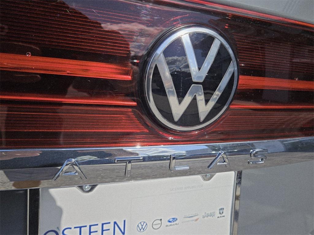 new 2025 Volkswagen Atlas car, priced at $43,499