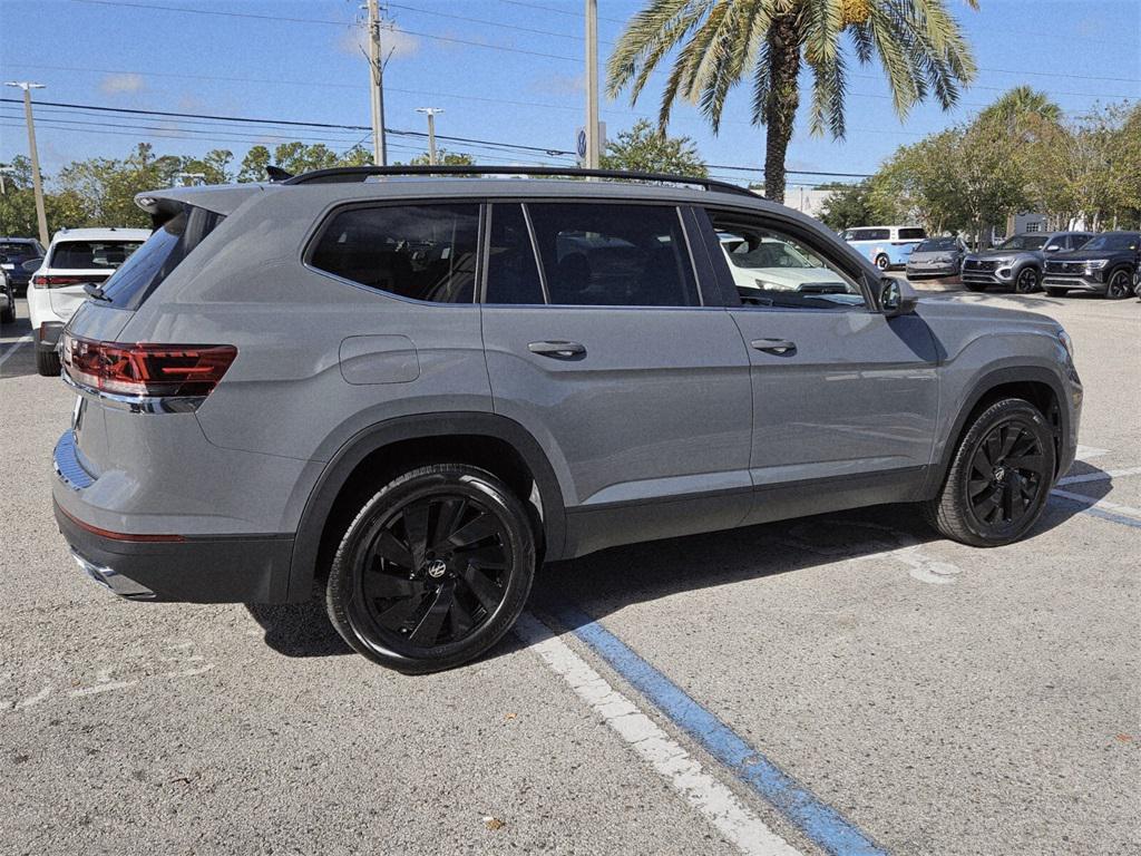 new 2025 Volkswagen Atlas car, priced at $43,499