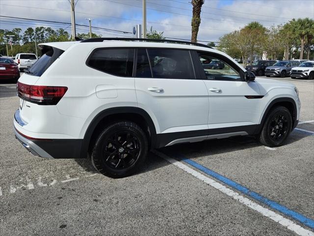 new 2025 Volkswagen Atlas car, priced at $50,111