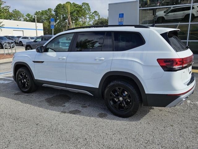 new 2025 Volkswagen Atlas car, priced at $50,111