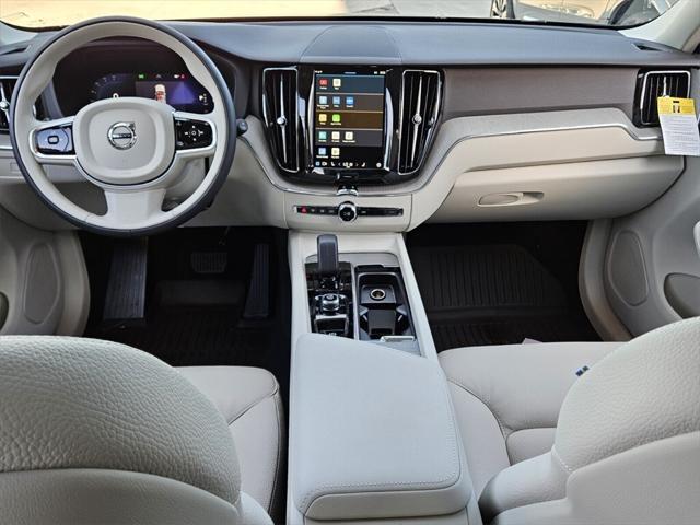 new 2025 Volvo XC60 car